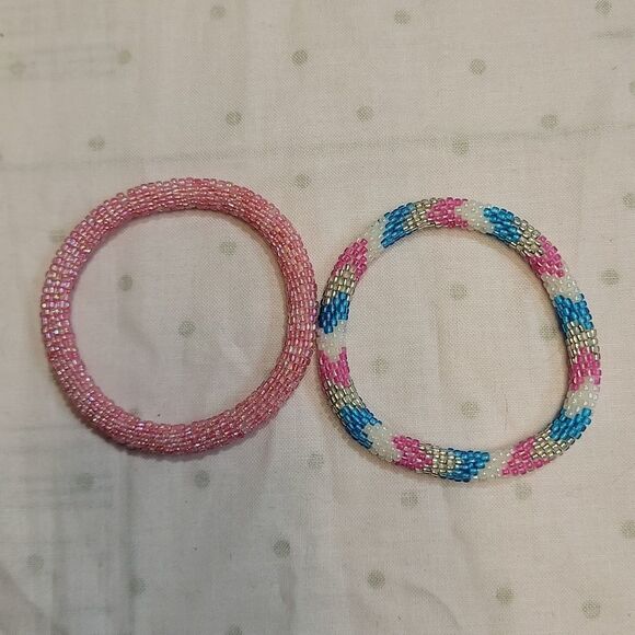 Set of 2 Sashka Iridescent Pink & Pink/Blue/White/Silver Glass Beaded Bracelets - Picture 7 of 12
